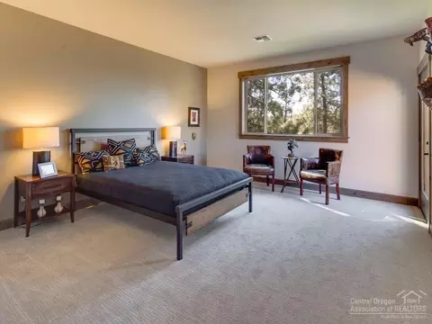 60499 Kangaroo Loop, Bend, OR 97702 photo 10