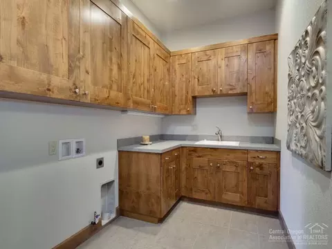 60499 Kangaroo Loop, Bend, OR 97702 photo 14