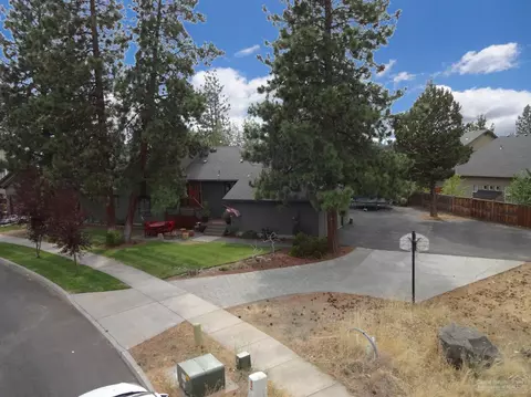 19646 Harvard Pl, Bend, OR 97702 photo 24