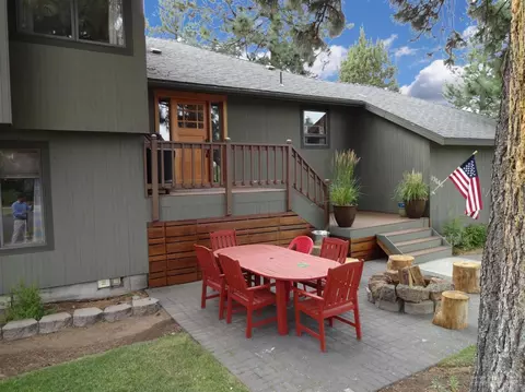 19646 Harvard Pl, Bend, OR 97702 photo 2