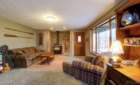 19646 Harvard Pl, Bend, OR 97702 photo 5