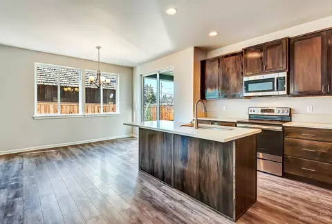 20433 Dixie Ct, Bend, OR 97702 photo 4