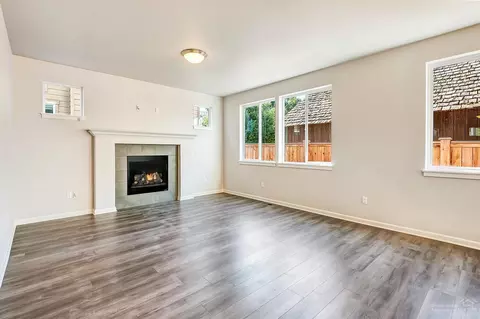 20433 Dixie Ct, Bend, OR 97702 photo 7