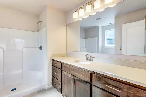 20433 Dixie Ct, Bend, OR 97702 photo 11