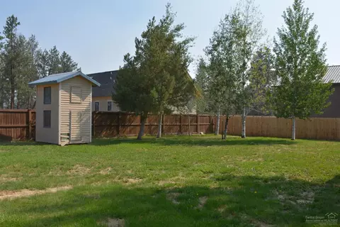 1024 E Ranch Ave, Sisters, OR 97759 photo 13