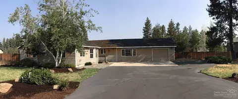 1024 E Ranch Ave, Sisters, OR 97759 photo 1