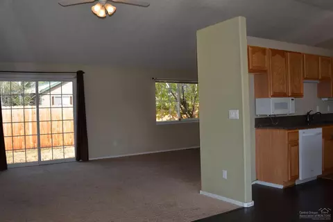 1024 E Ranch Ave, Sisters, OR 97759 photo 5
