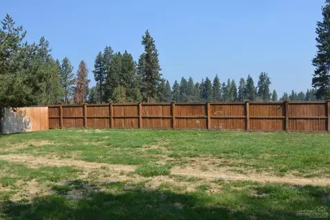 1024 E Ranch Ave, Sisters, OR 97759 photo 14