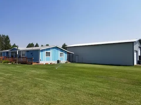 64960 Hunnell Rd, Bend, OR 97701 photo 2