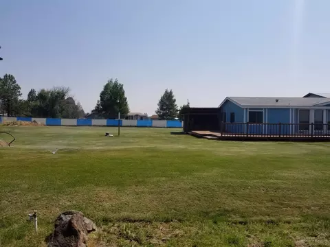 64960 Hunnell Rd, Bend, OR 97701 photo 3