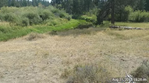 15203 Deer Ave, La Pine, OR 97739 photo 2