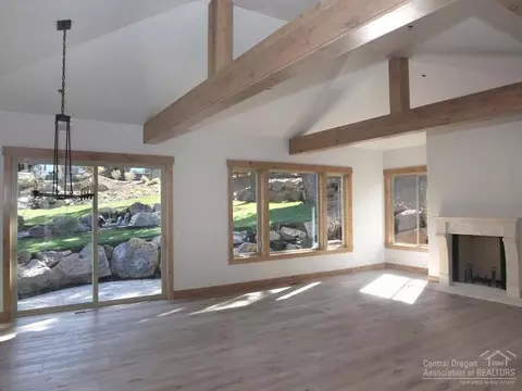 60400 Kangaroo Loop, Bend, OR 97702 photo 7