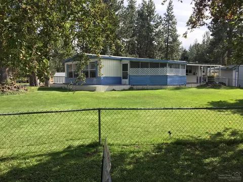 60983 SW Mcmullin Dr, Bend, OR 97702 photo 1