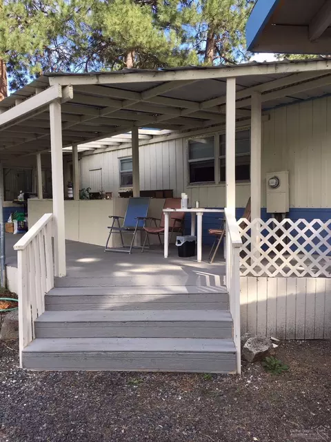 60983 SW Mcmullin Dr, Bend, OR 97702 photo 8