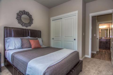60463 SE Hedgewood Ln, Bend, OR 97702 photo 18