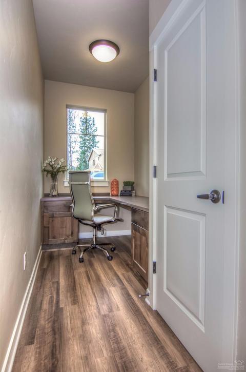60463 SE Hedgewood Ln, Bend, OR 97702 photo 9