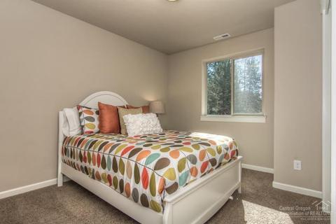 60459 Hedgewood Ln, Bend, OR 97702 photo 10