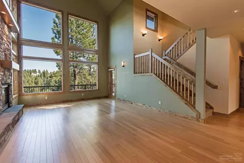 61335 Big Eddy Cir, Bend, OR 97702 photo 4