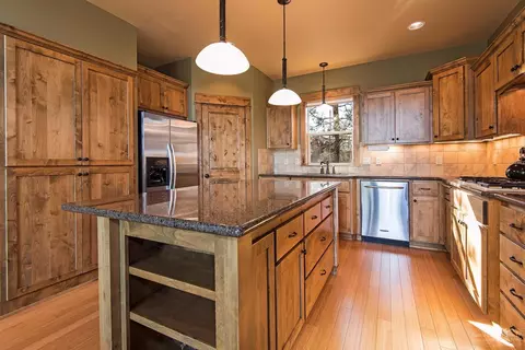 61335 Big Eddy Cir, Bend, OR 97702 photo 6