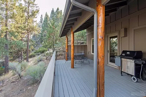 61335 Big Eddy Cir, Bend, OR 97702 photo 19
