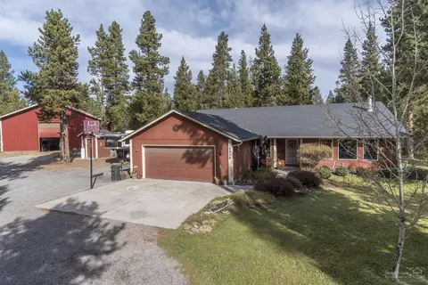 15836 Davis Ave, La Pine, OR 97739 photo 2