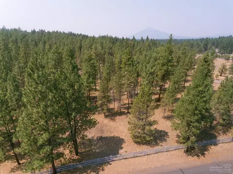 16196 S Foothill Loop, Sisters, OR 97759 photo 1