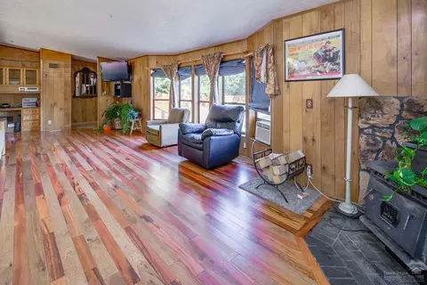 55386 Big River Dr, Bend, OR 97707 photo 12