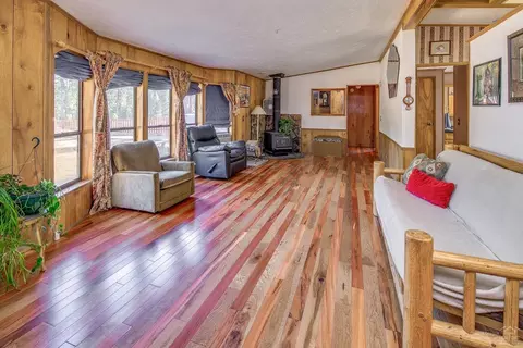 55386 Big River Dr, Bend, OR 97707 photo 10