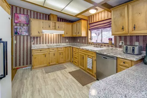 55386 Big River Dr, Bend, OR 97707 photo 16