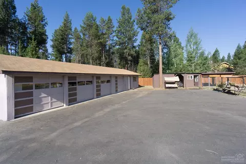 55386 Big River Dr, Bend, OR 97707 photo 5