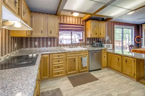 55386 Big River Dr, Bend, OR 97707 photo 17