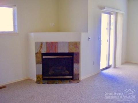 665 SE Glengarry Pl, Bend, OR 97702 photo 5