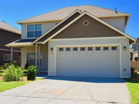 665 SE Glengarry Pl, Bend, OR 97702 photo 2