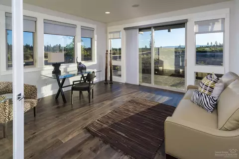 19343 Alianna, Bend, OR 97702 photo 14