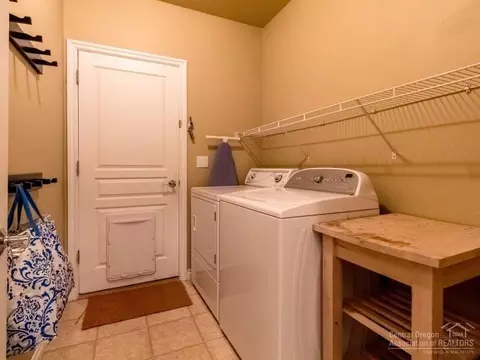 19513 Fishhawk Loop, Bend, OR 97702 photo 17