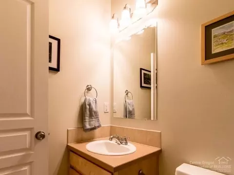 19513 Fishhawk Loop, Bend, OR 97702 photo 18