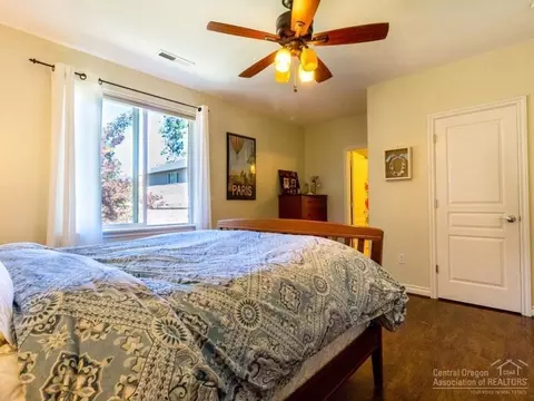 19513 Fishhawk Loop, Bend, OR 97702 photo 13
