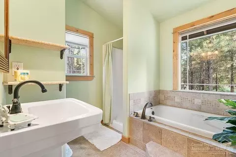 52160 Foxtail Rd, La Pine, OR 97739 photo 19