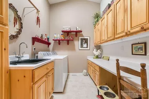 52160 Foxtail Rd, La Pine, OR 97739 photo 9