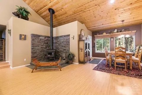 52160 Foxtail Rd, La Pine, OR 97739 photo 6