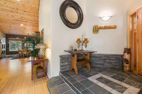 52160 Foxtail Rd, La Pine, OR 97739 photo 4