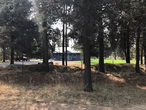 16027 Dick Rd, La Pine, OR 97739 photo 2