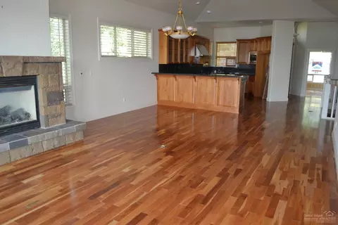 120 NW Phils Loop, Bend, OR 97703 photo 5