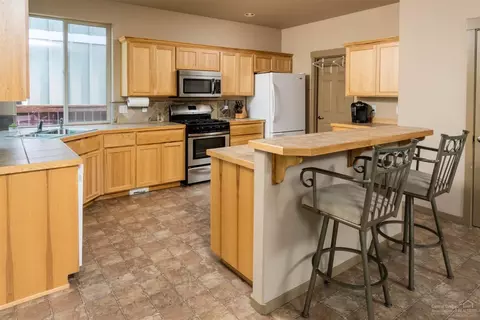 21190 Ritz Pl, Bend, OR 97702 photo 6