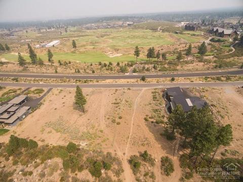 61301 Bonneville Loop, Bend, OR 97702 photo 2