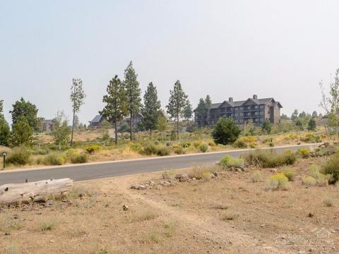 61301 Bonneville Loop, Bend, OR 97702 photo 5