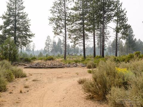 61301 Bonneville Loop, Bend, OR 97702 photo 6