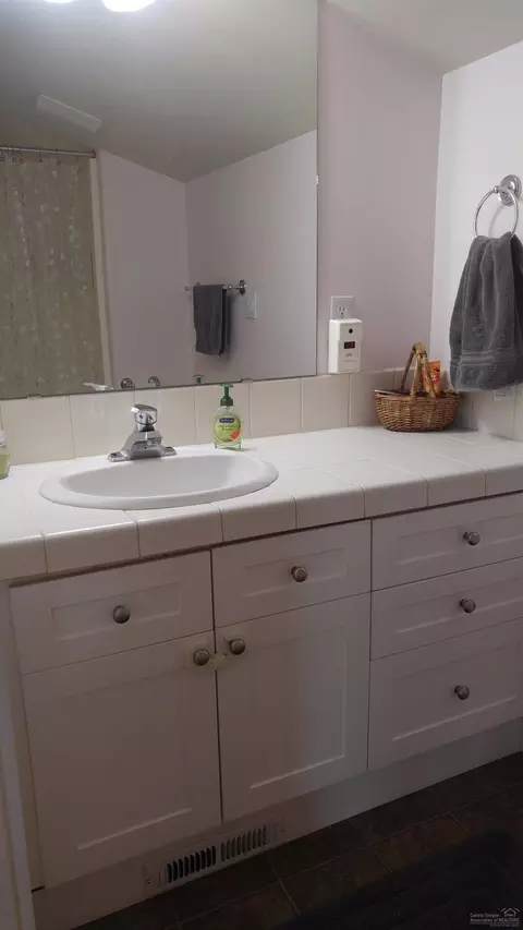 20680 Jayhawk Ln, Bend, OR 97702 photo 17