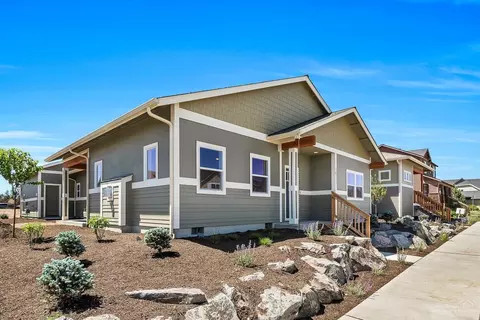 20773 Kilbourne Loop, Bend, OR 97701 photo 2