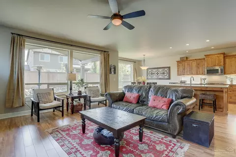 61057 Manhae Loop, Bend, OR 97702 photo 6